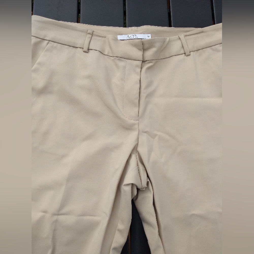 Alfred Sung Women's Khaki Coloured Cropped Dress Pants, Size 14, Like New - Picture 2 of 9